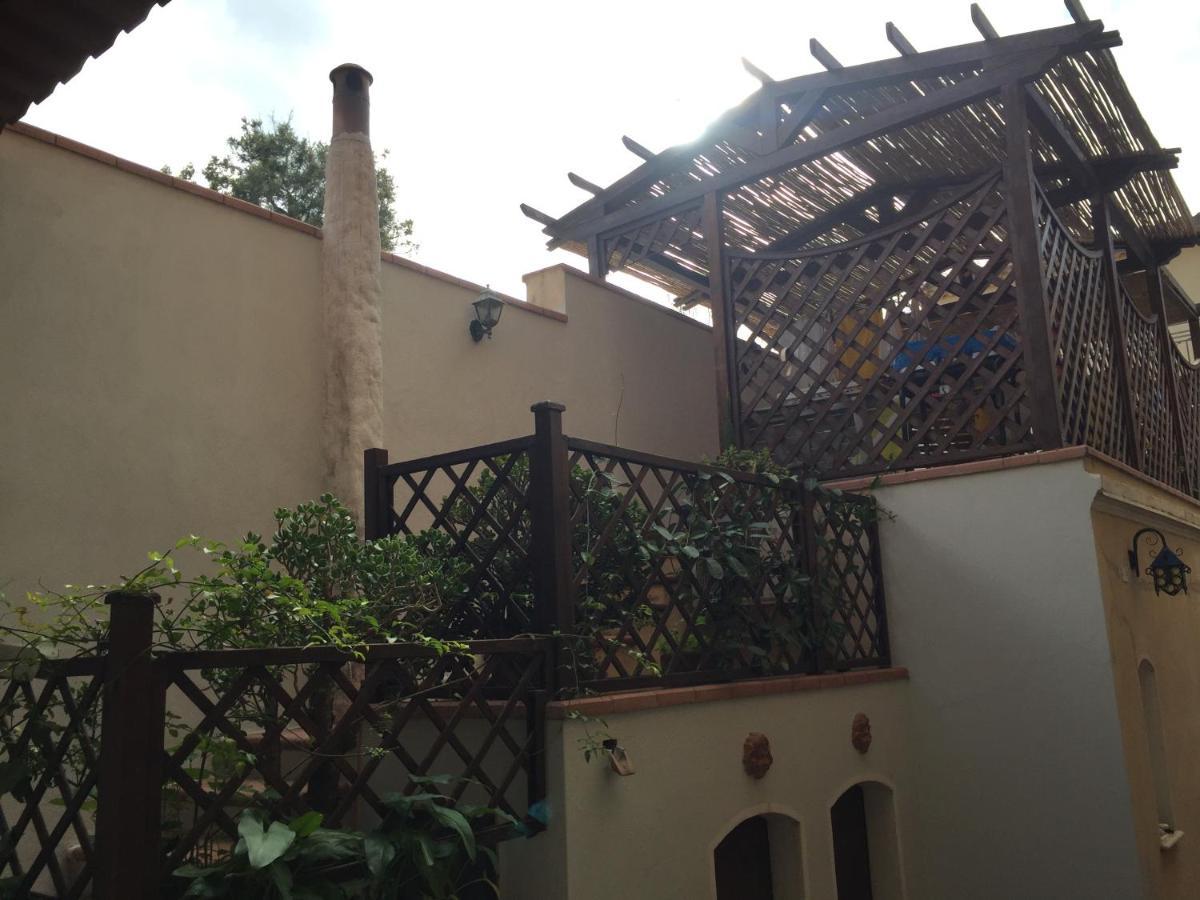 Villa Serra B&B Iun E6769 Oristano Exterior foto
